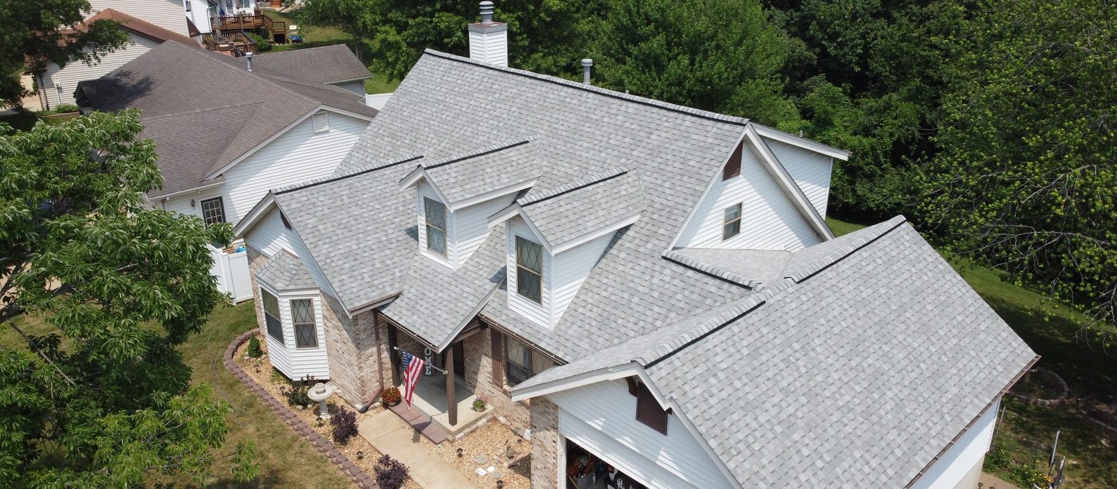 A St. Louis-area home in Bridgeton, MO with new roof by Reliant Exteriors